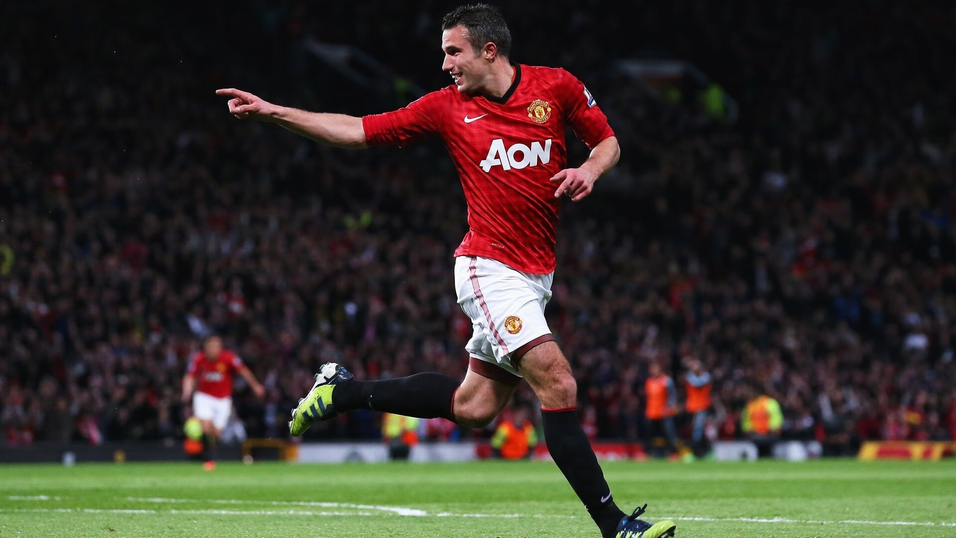 法兰克福主场大胜,德甲争冠形势岌岌可危,德甲 法兰克福